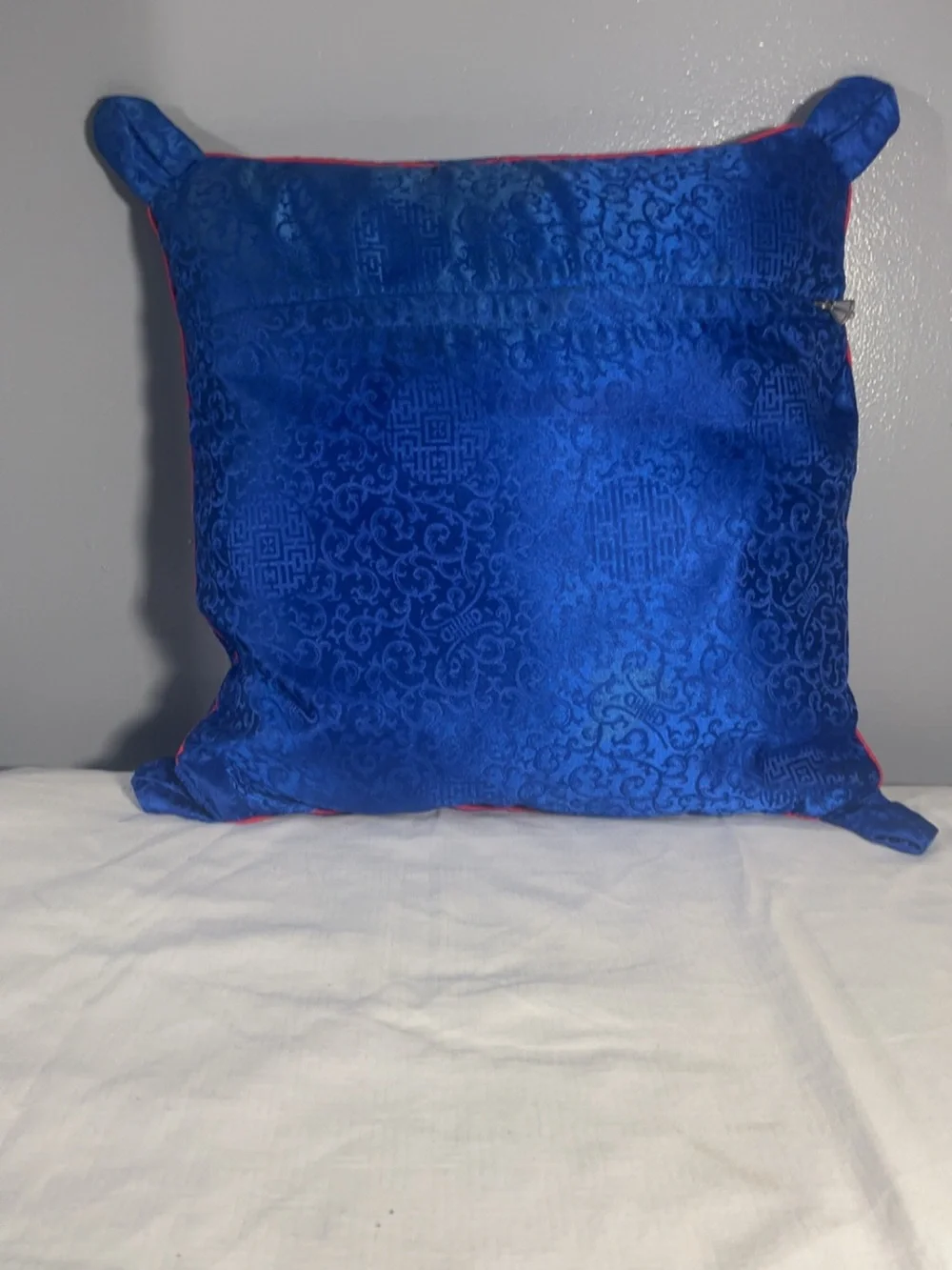 N/A vibrant blue